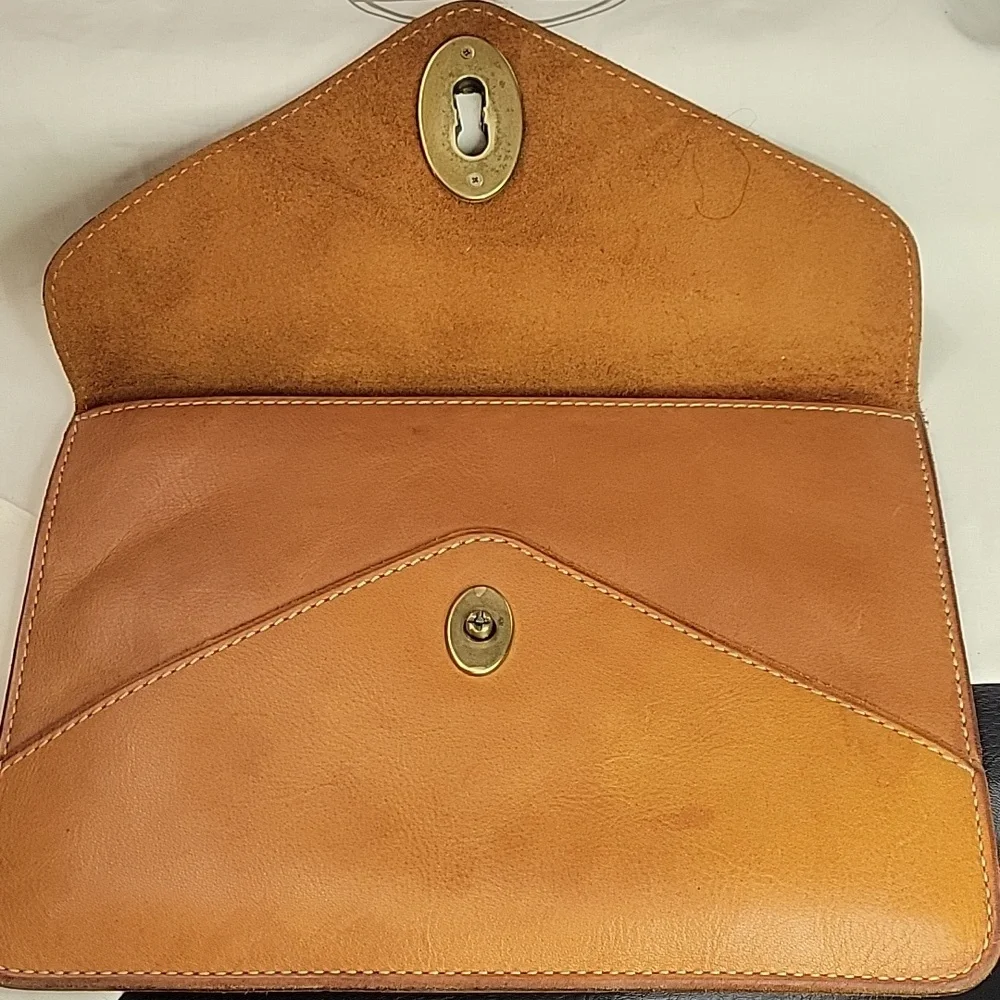 FOSSIL LEATHER BUNDLE - Picture 12 of 16